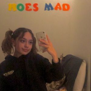 Meet your Posher, Jasmine
